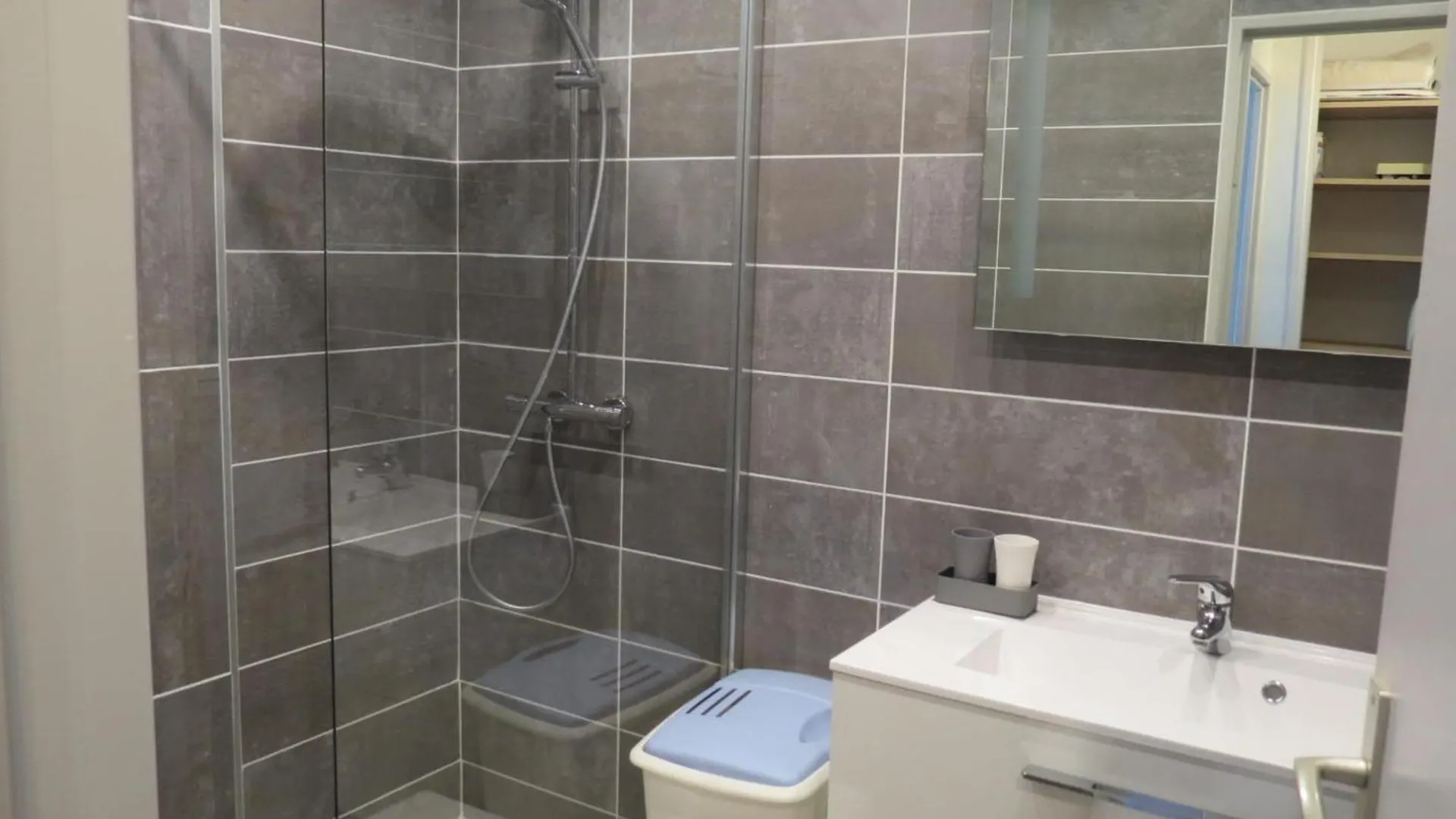 Studio Avec Piscine, Climatisation Et Parking A 100 M Du Centre Et Plage - Sainte-Maxime - Fr-1-780-49 Frankrike